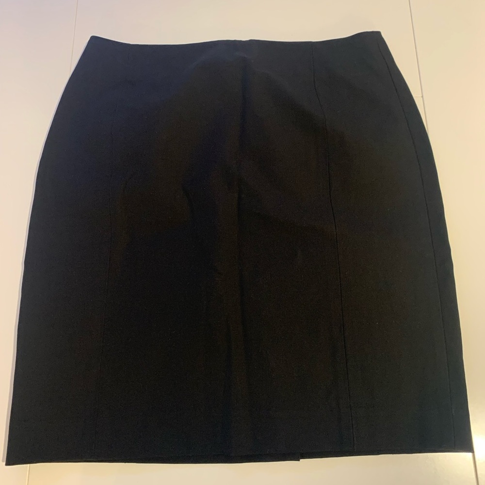 Banana republic pencil skirt.